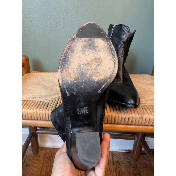 FRYE Womens Black Leather Western Ankle Boots Sz 6.5 Cowgirl Festival Boho Barn - Picture 7 of 8